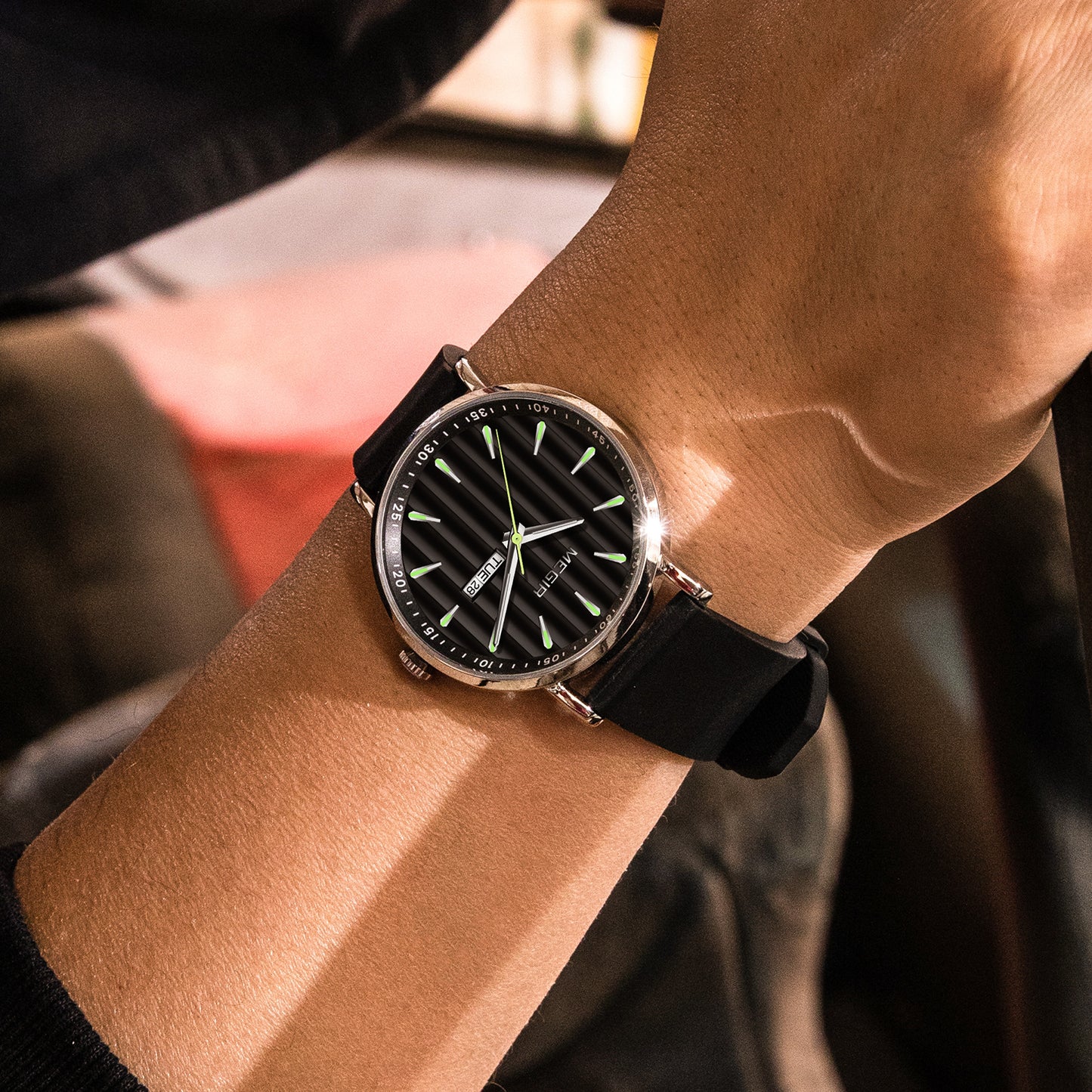 MEGIR Luxury Big Dial Mens Watch Fashion Quartz Casual Sport Wristwatch for Men Waterproof Week Date Display Clock Reloj Hombre